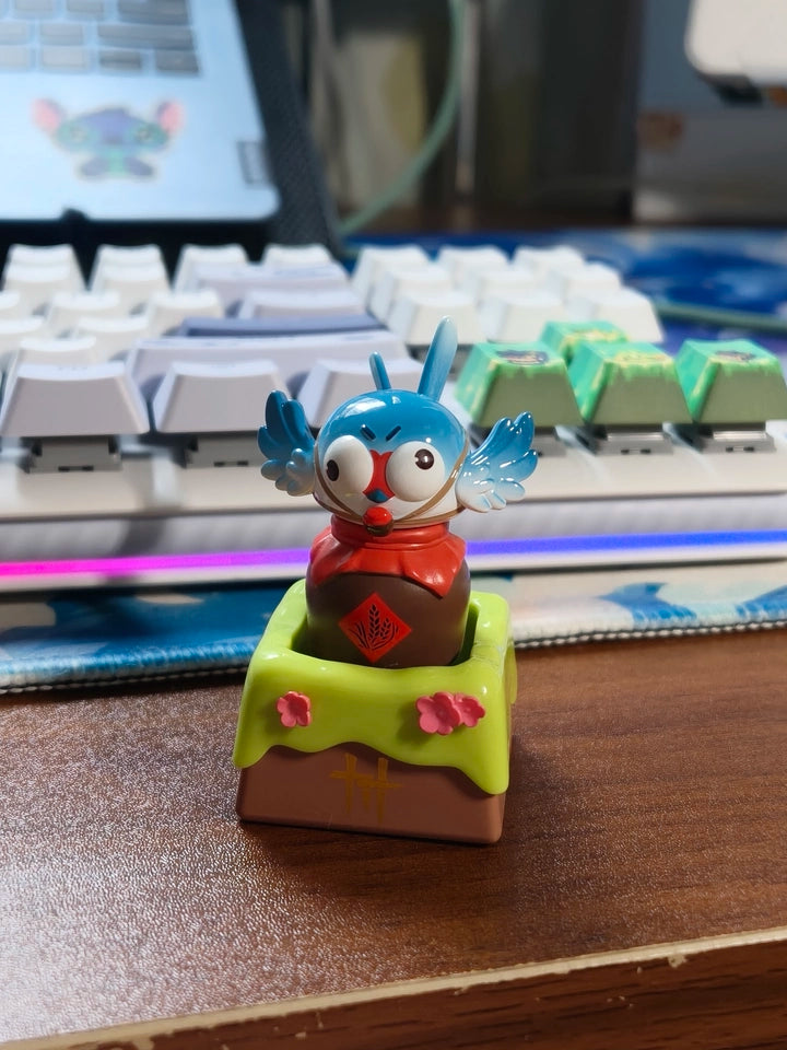 Where Winds Meet mini ceramic keycap mounted on a mechanical keyboard