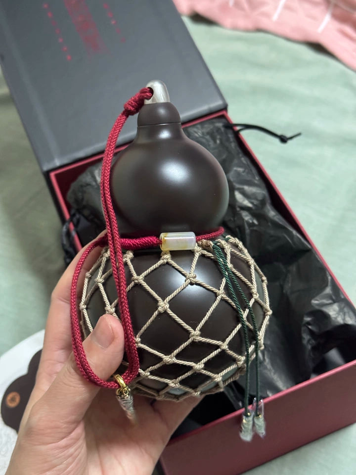 Official Black Myth: Wukong Heqi Rongrong Gourd 300 ml Insulated Bottle
