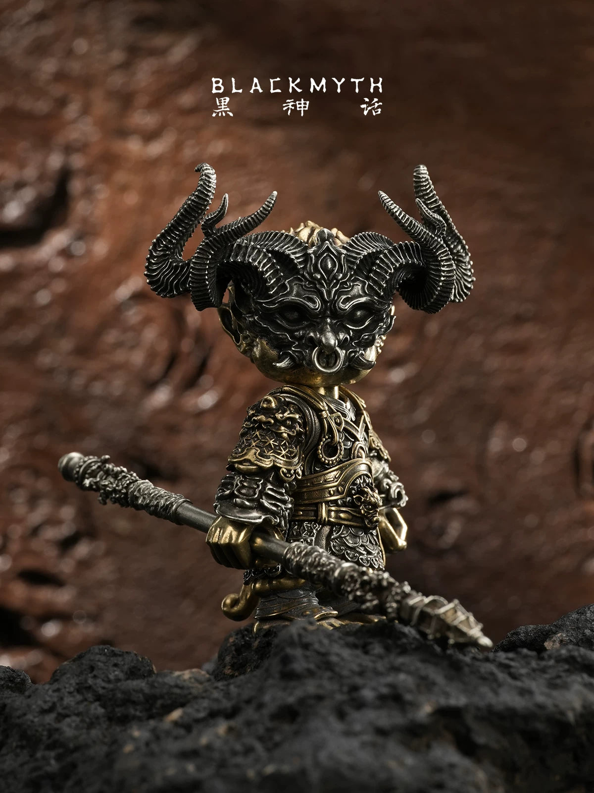 Black Myth: Wukong The Destined One Great Strength golden figure front view with staff