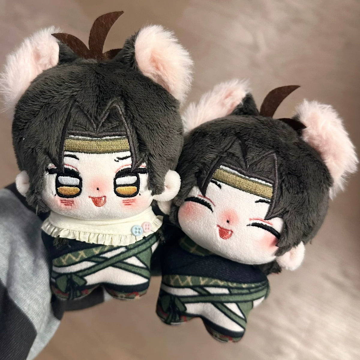 Where Winds Meet Jiuliu Mouse duo plush dolls with mouse ears, open and closed eyes