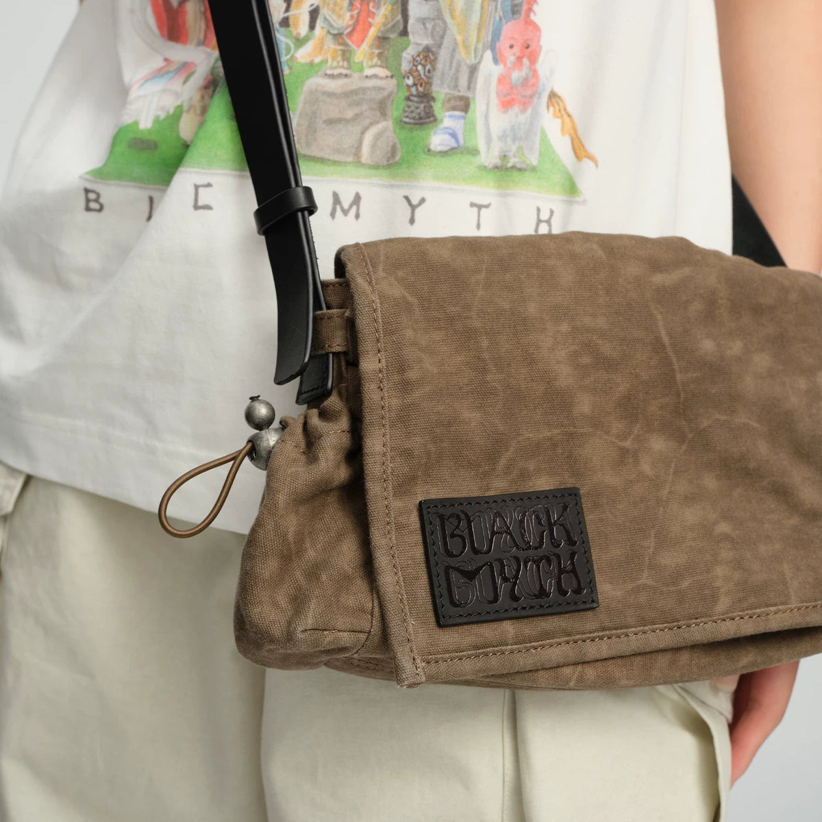 Official Black Myth: Wukong canvas crossbody messenger bag