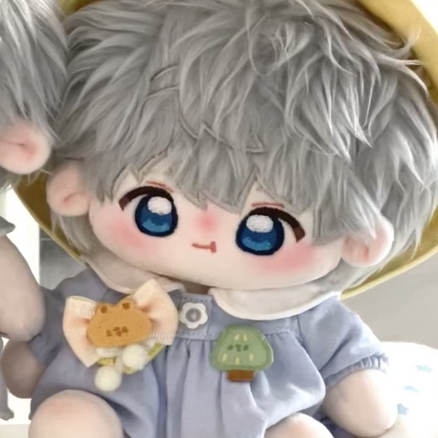 Love and Deepspace 7.87 inch Xavier plush doll face close-up in blue outfit