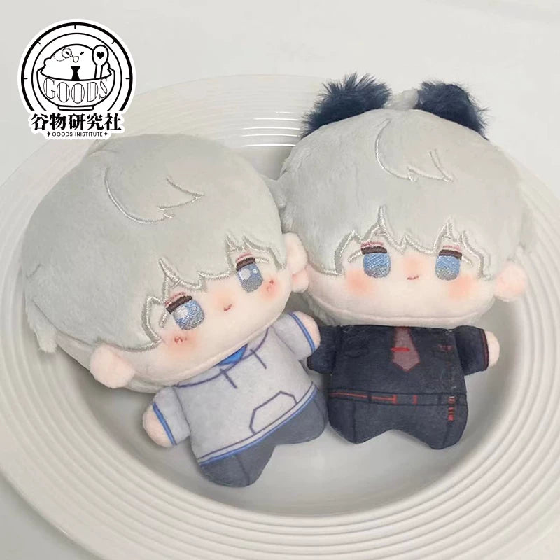 Love and Deepspace Xavier starfish plush dolls good and bad bunny versions on a plate