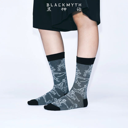 Black Myth: Wukong jacquard ribbed socks worn, gray dragon pattern pair