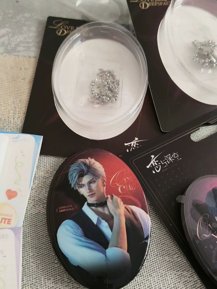 Official Love and Deepspace Meow Tour Oval Chain Badge